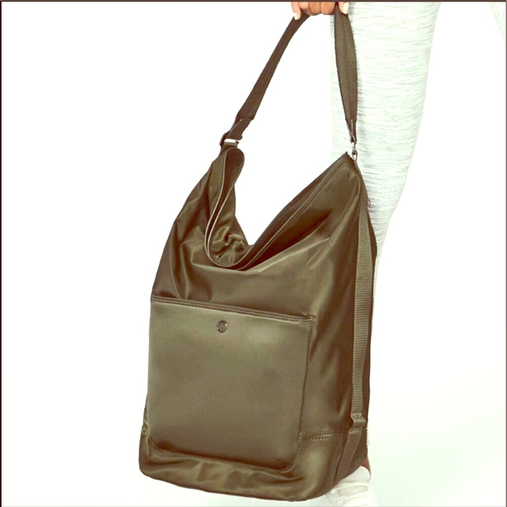 LULU🍋 ALL SET HOBO BAG LARGE, EUC! Olive green🍋